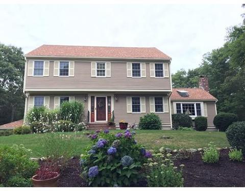 11 Bay Cliff Cir