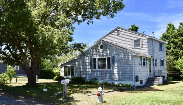 32 Pleasant St
