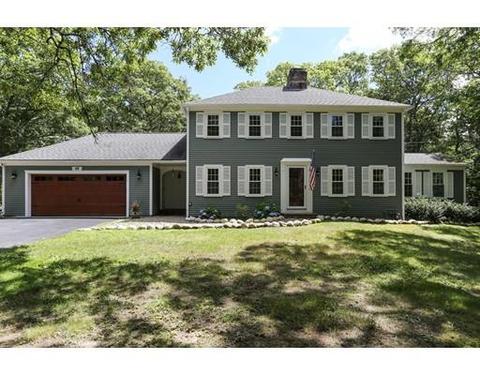 92 E Lakeside Dr