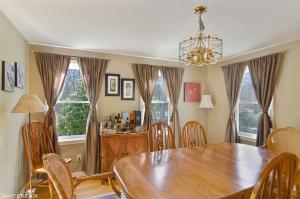 7 Settlers Ln