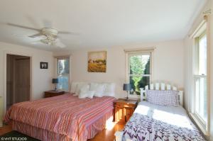 7 Settlers Ln
