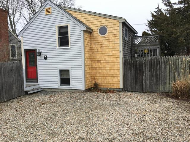 5 Evergreen St