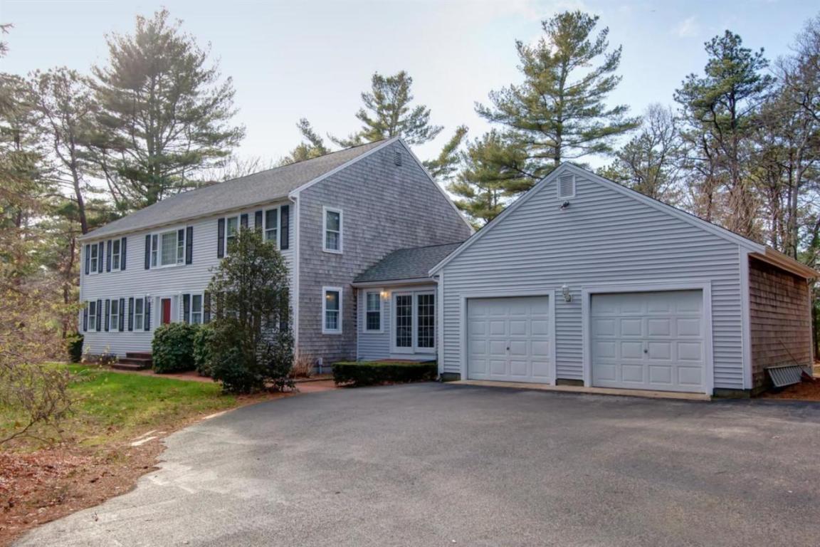 56 Head Of Pond Ln