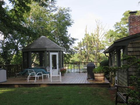 10 12 Crystal Lake Dr