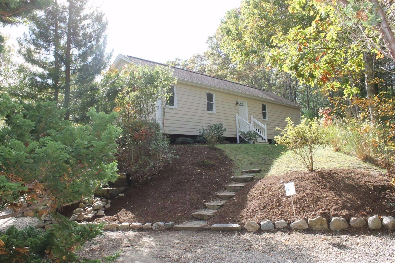 347 Turtleback Rd