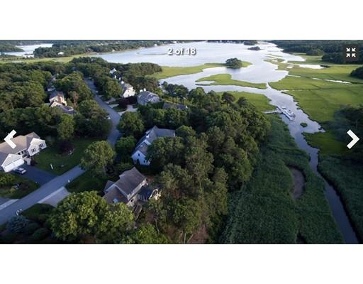35 Bayshore Dr