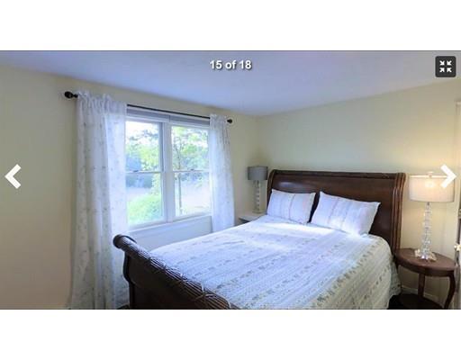 35 Bayshore Dr