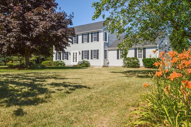 51 Hopkins Ln