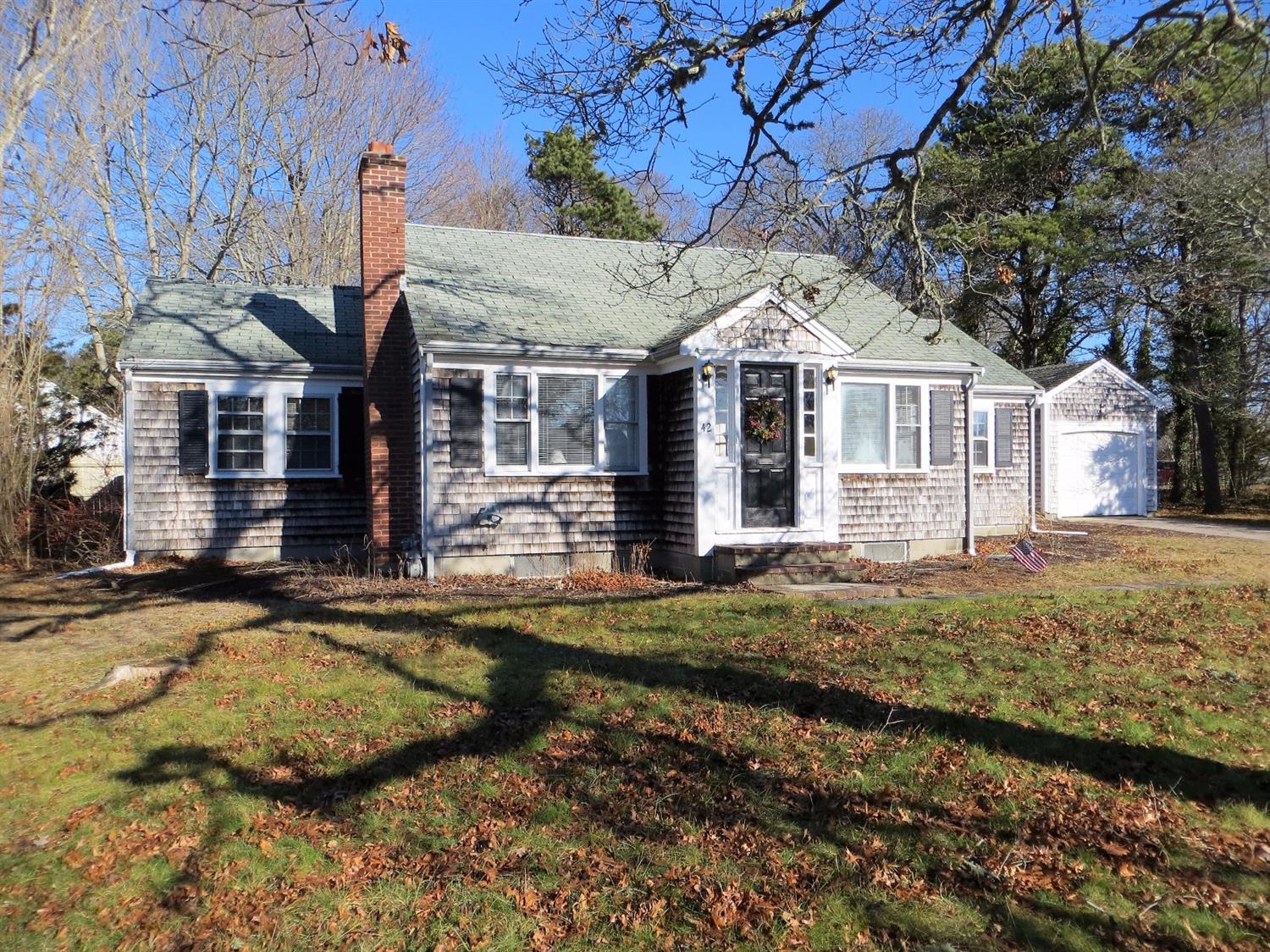 258 N Main St