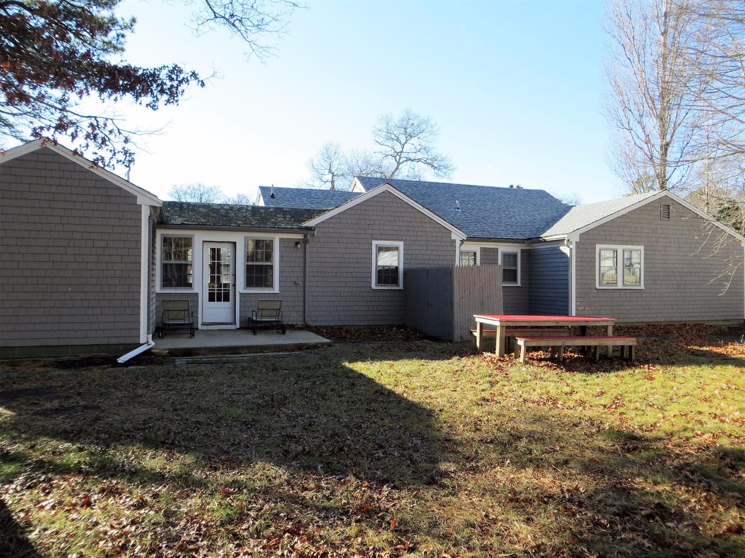 258 N Main St