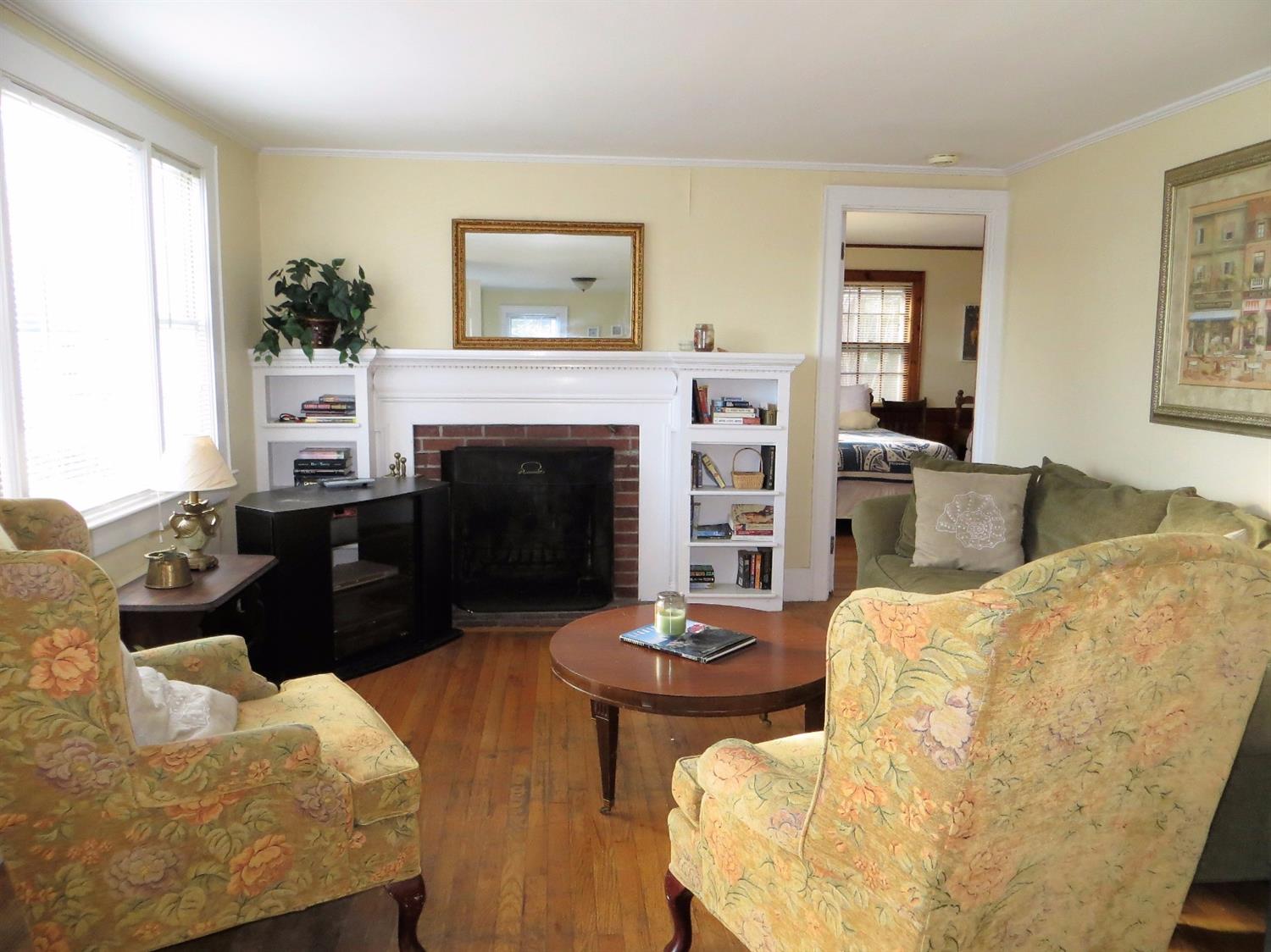 258 N Main St