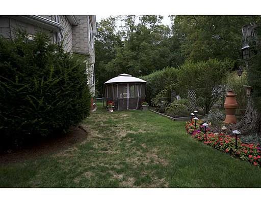 252 S Main St