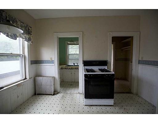 252 S Main St