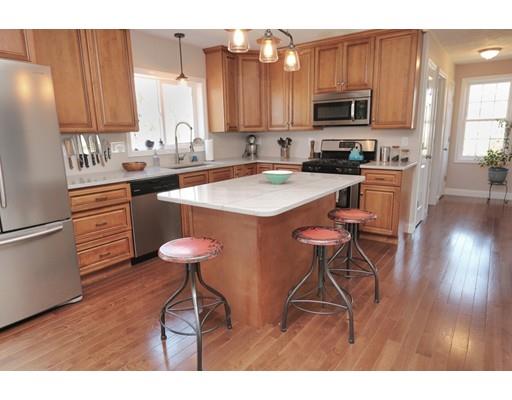 376 Newport Ave