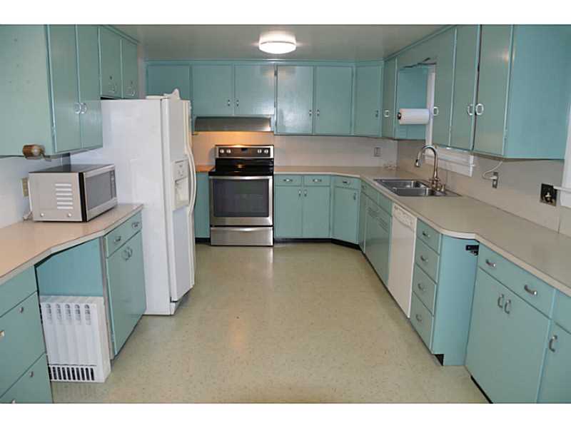 38 Commonwealth Ave