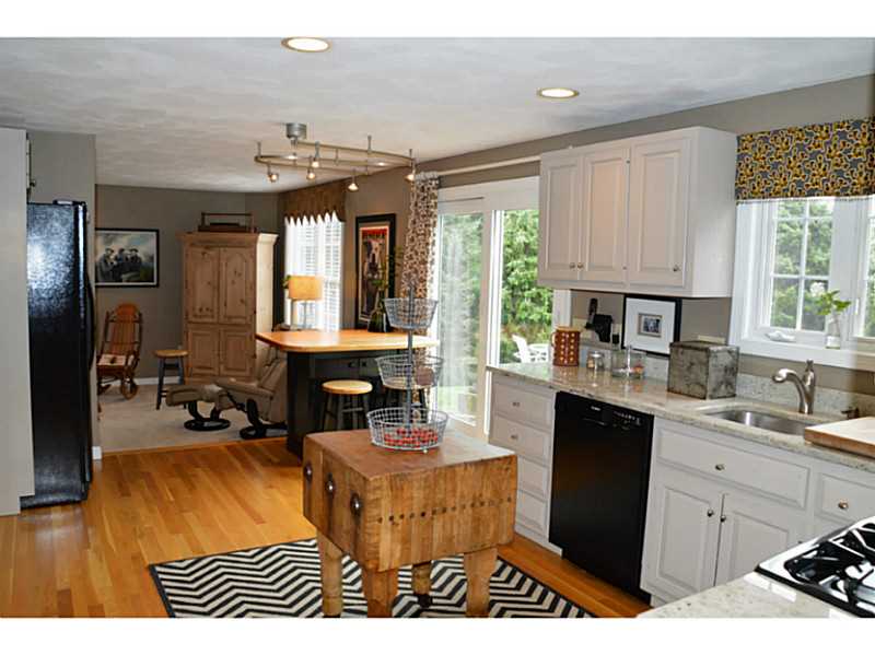 22 Esker Ln