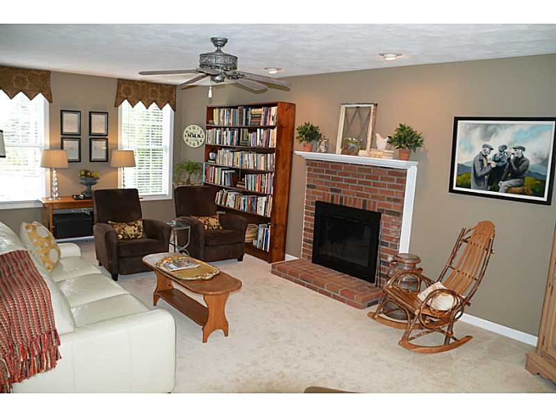 22 Esker Ln