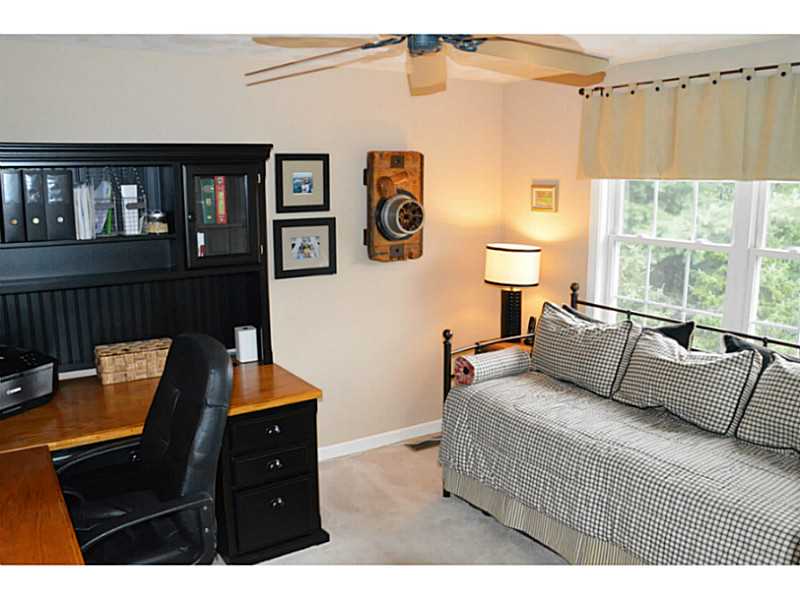 22 Esker Ln