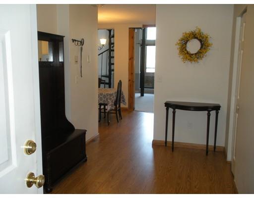 180 Main St #4-105