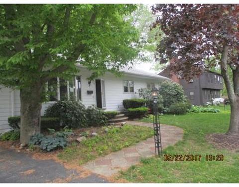 532 Lantern Ln