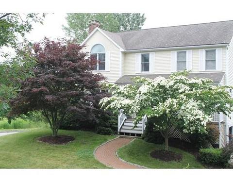 272 Commonwealth Ave