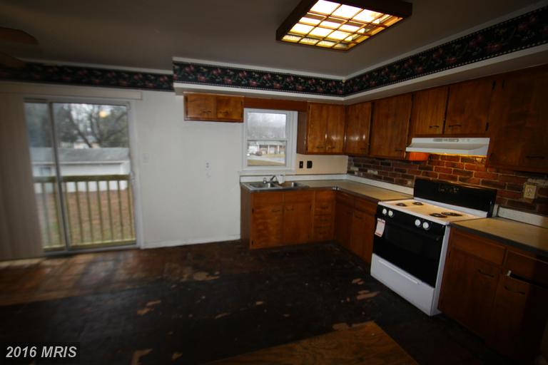 955 Stone Ave