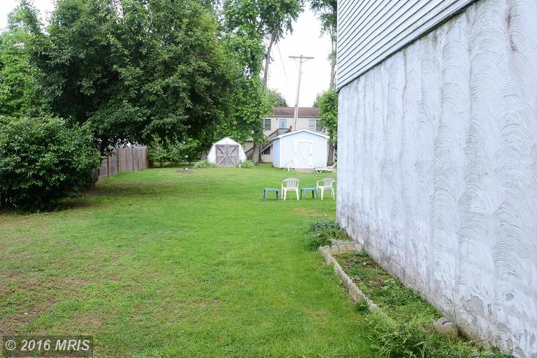 For Sale: 8550 Patuxent Ave Broomes Island, MD 20615