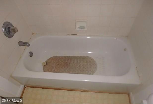 23140 Cobblestone Ln #205