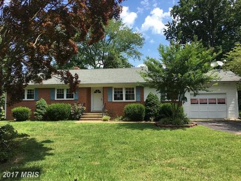 21392 Lookout Dr