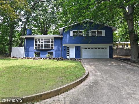 5974 Hillside Rd