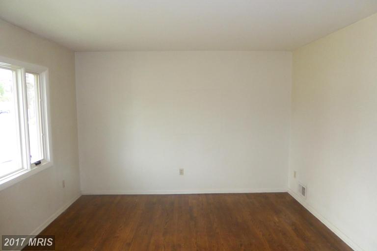 9421 Franklin Ave