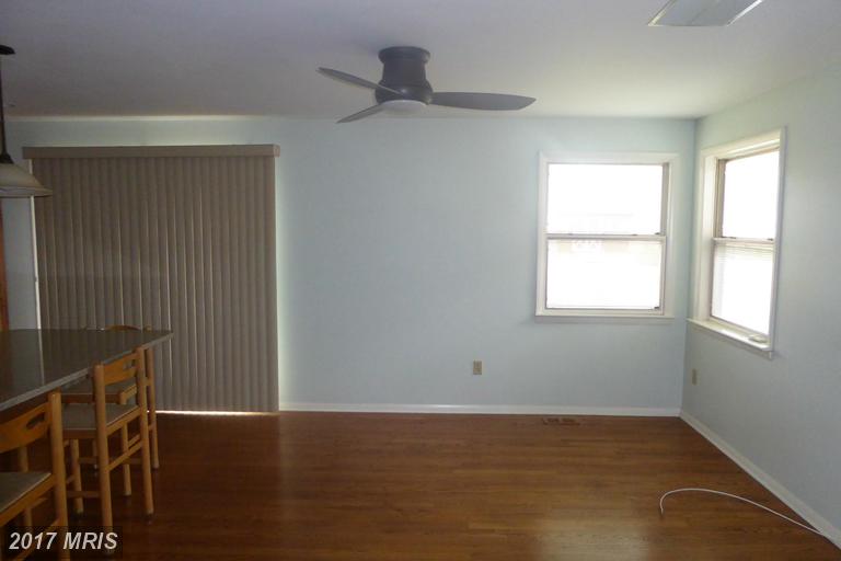 9421 Franklin Ave