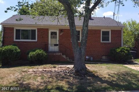 5815 Lawton Ct