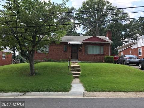5815 Lawton Ct