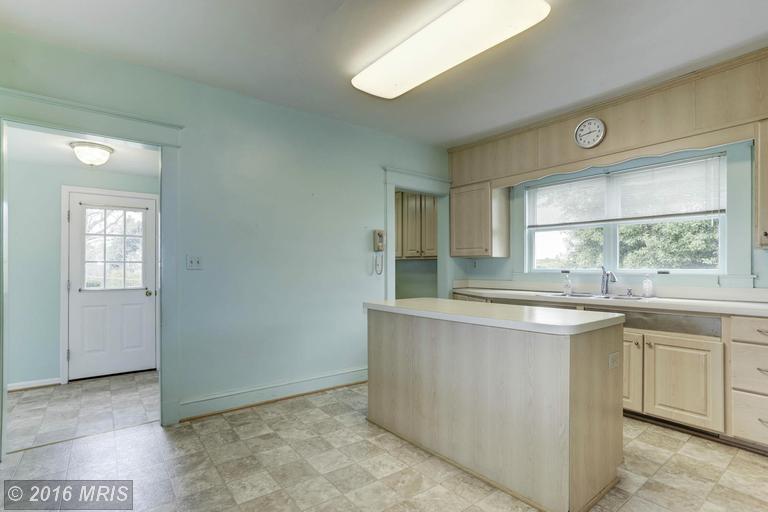 8431 Old Columbia Rd, Laurel MD 20723