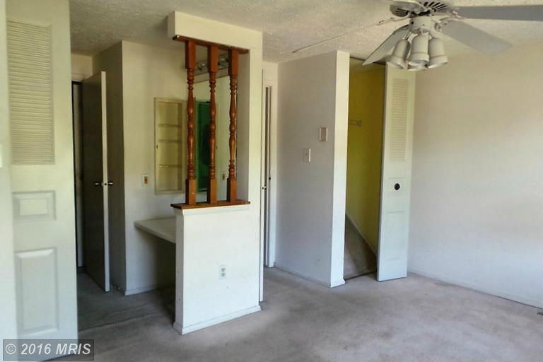 9236 Redbridge Ct