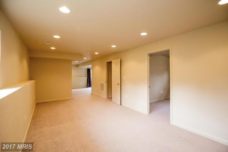 4901 Cleveland Ct