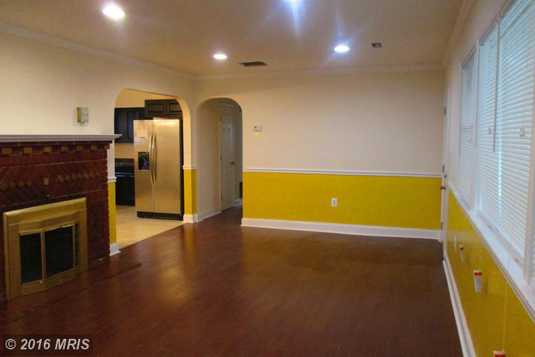 3200 Carlton Ave Temple Hills, MD 20748