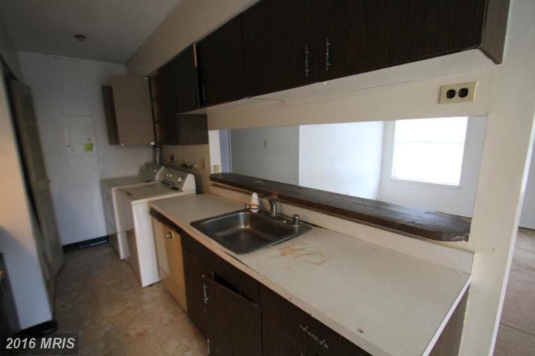 2454 Iverson St #2454
