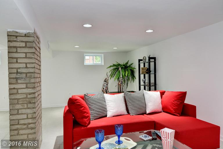 For Sale: 1020 E West Hwy Hyattsville, MD 20783