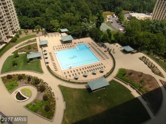 5225 Pooks Hill Rd #1701N