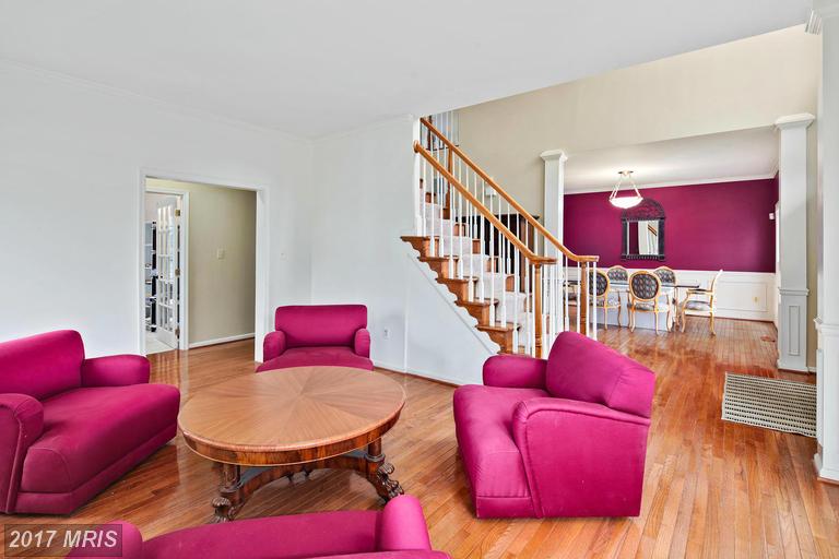10016 Bratton Dr
