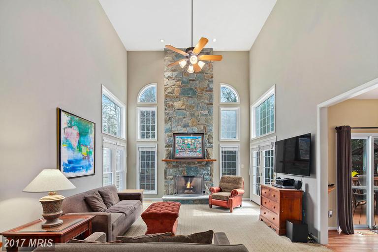 10016 Bratton Dr