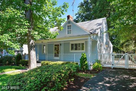 294 Lynch St