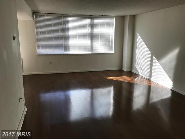 10401 Grosvenor Pl #1122