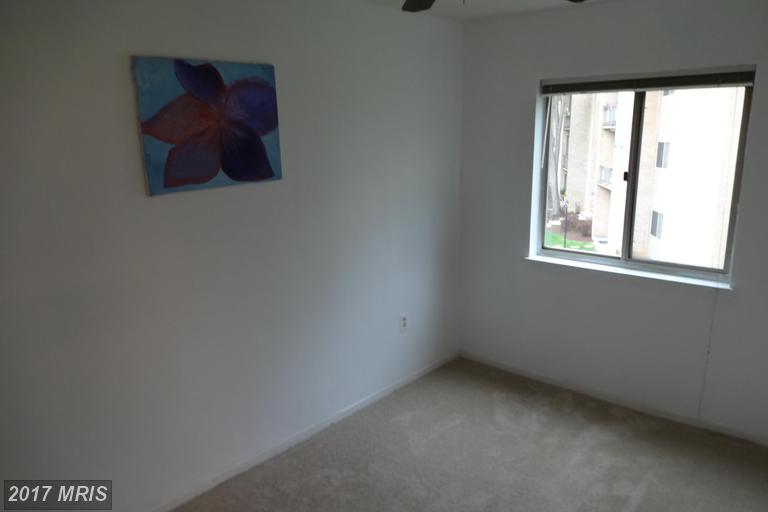 11915 Parklawn Dr #101