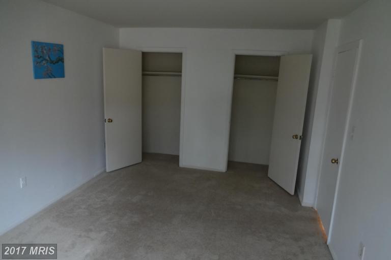 11915 Parklawn Dr #101