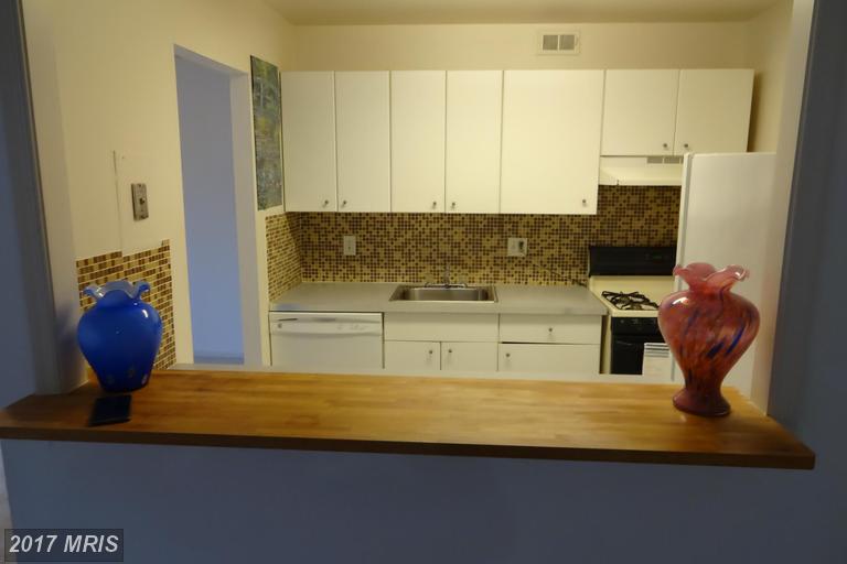 11915 Parklawn Dr #101