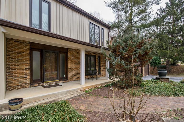 11204 Deborah Dr