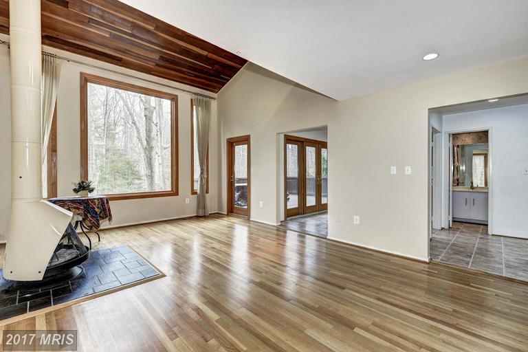 11204 Deborah Dr